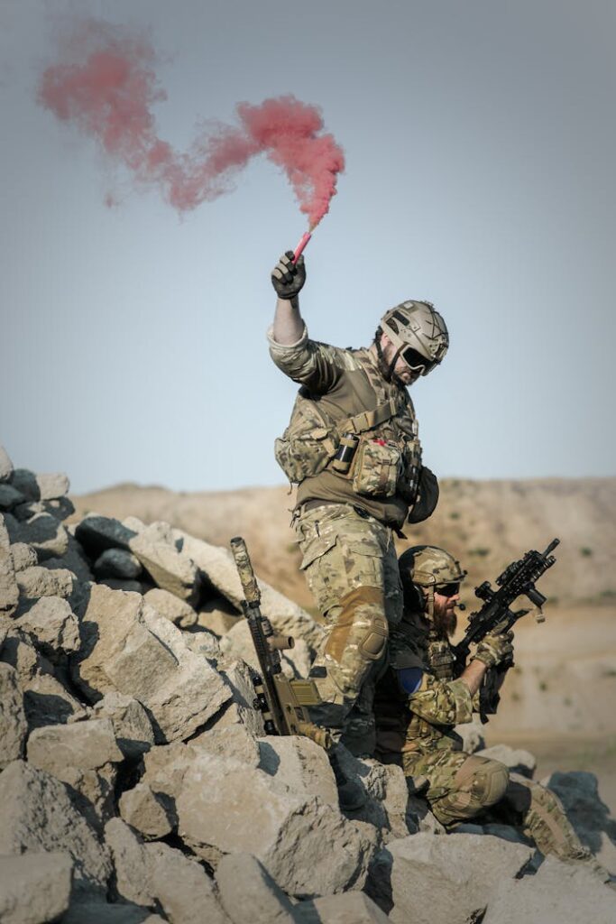 war-desert-guns-gunshow-163489-163489.jpg